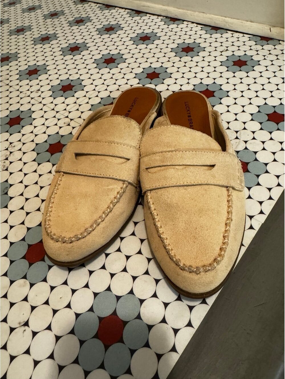 Lucky suede mules